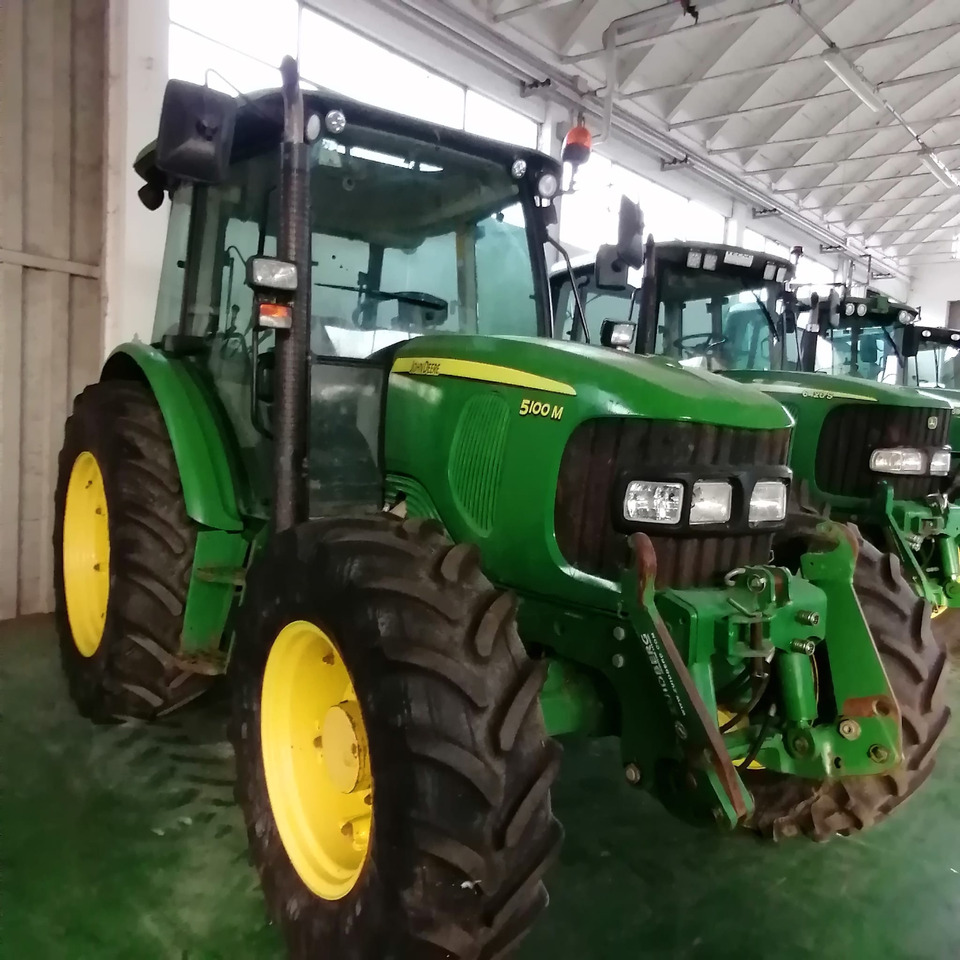 JOHN DEERE 5070 M - Traktor: pilt 3 JOHN DEERE 5070 M - Traktor: pilt 3