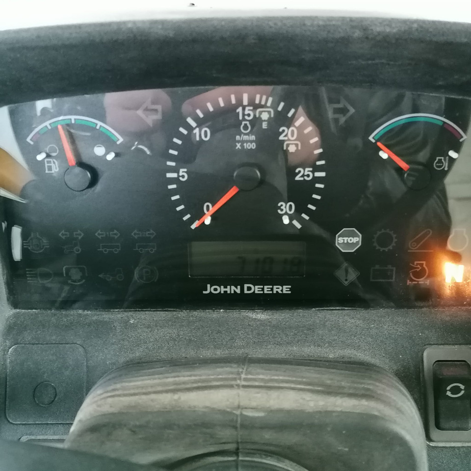 JOHN DEERE 5070 M - Traktor: pilt 5 JOHN DEERE 5070 M - Traktor: pilt 5