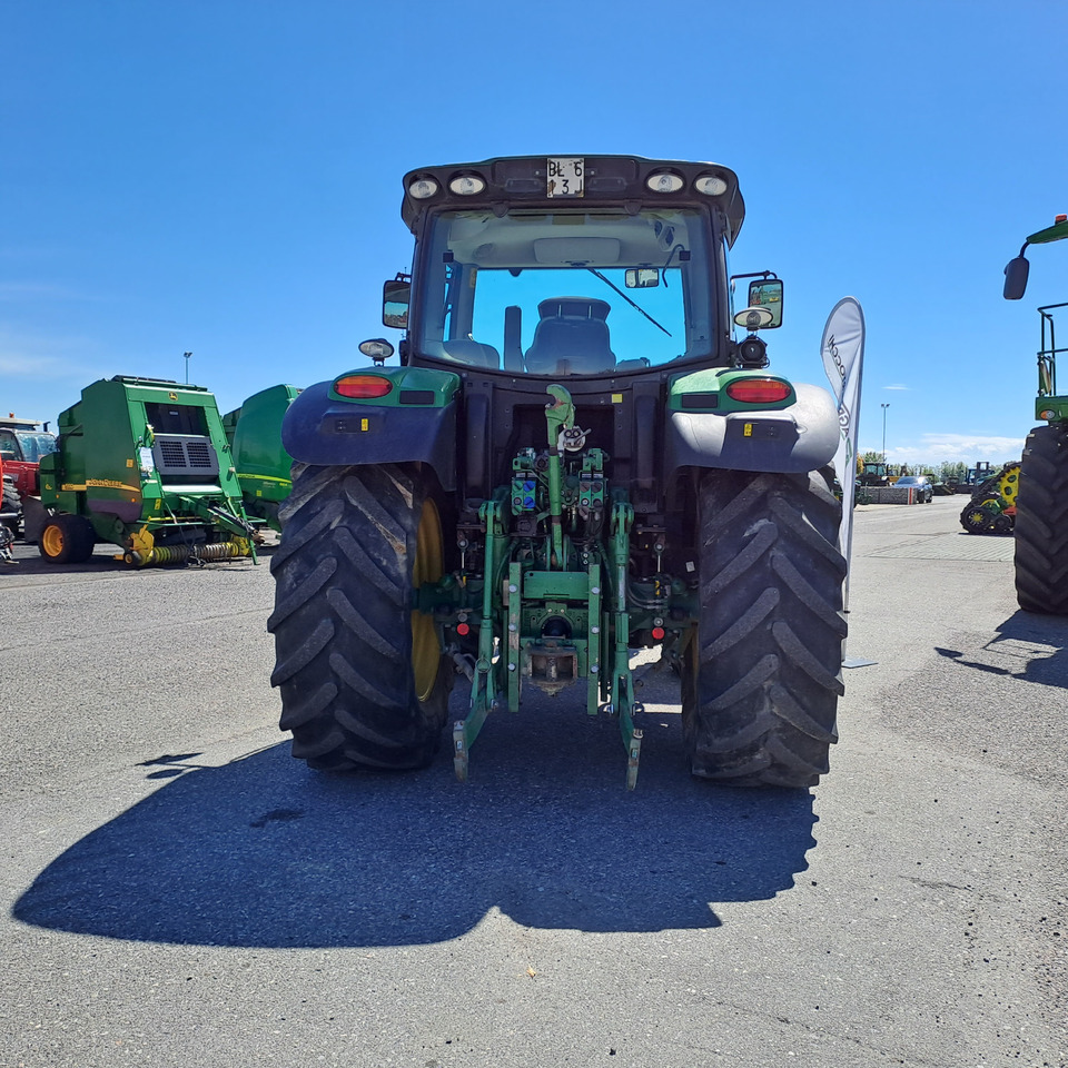 JOHN DEERE 6125R - Traktor: pilt 4 JOHN DEERE 6125R - Traktor: pilt 4