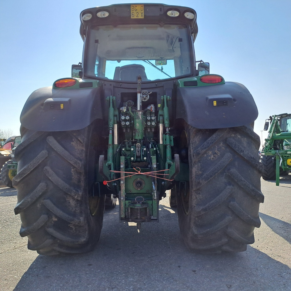 JOHN DEERE 6210R - Traktor: pilt 4 JOHN DEERE 6210R - Traktor: pilt 4