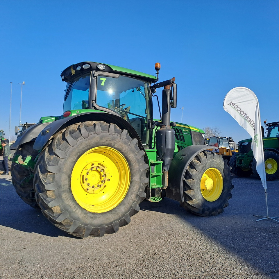 JOHN DEERE 6215R - Traktor: pilt 3 JOHN DEERE 6215R - Traktor: pilt 3