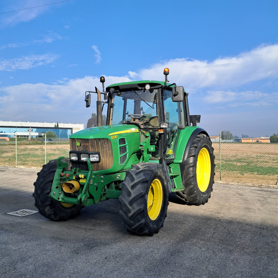 JOHN DEERE 6230 - Traktor: pilt 1 JOHN DEERE 6230 - Traktor: pilt 1
