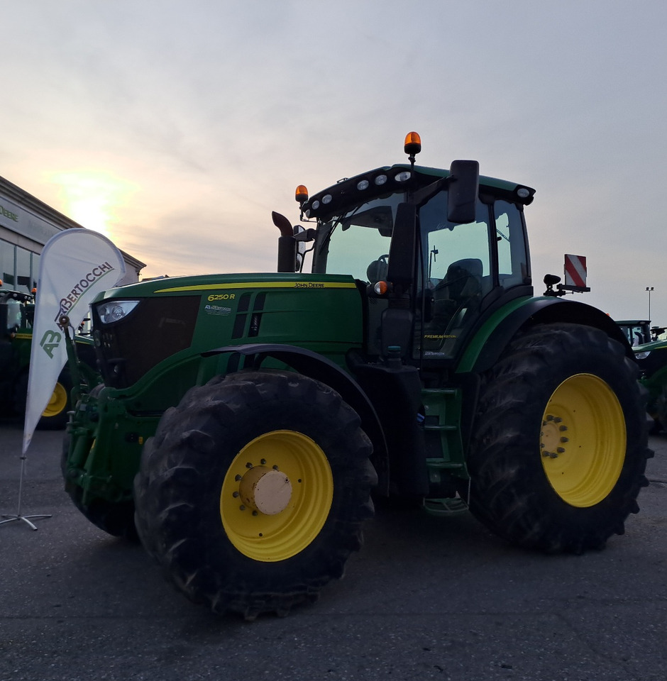 JOHN DEERE 6250R PREMIUM EDITION - Traktor: pilt 1 JOHN DEERE 6250R PREMIUM EDITION - Traktor: pilt 1