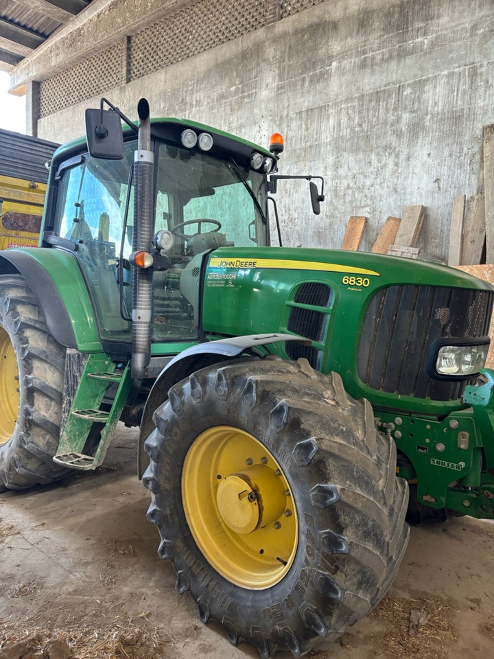 JOHN DEERE 6830 - Traktor: pilt 2 JOHN DEERE 6830 - Traktor: pilt 2