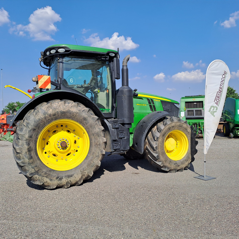 JOHN DEERE 7310R - Traktor: pilt 3 JOHN DEERE 7310R - Traktor: pilt 3