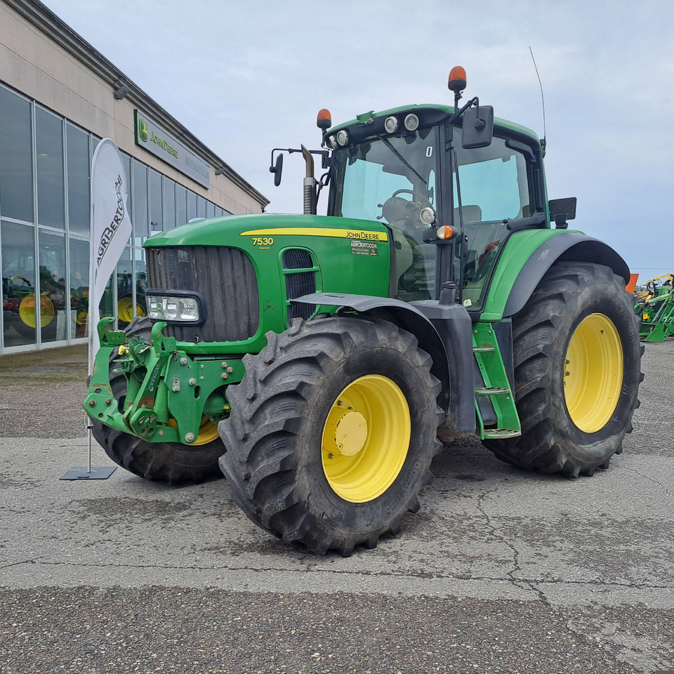JOHN DEERE 7530 PREMIUM - Traktor: pilt 1 JOHN DEERE 7530 PREMIUM - Traktor: pilt 1