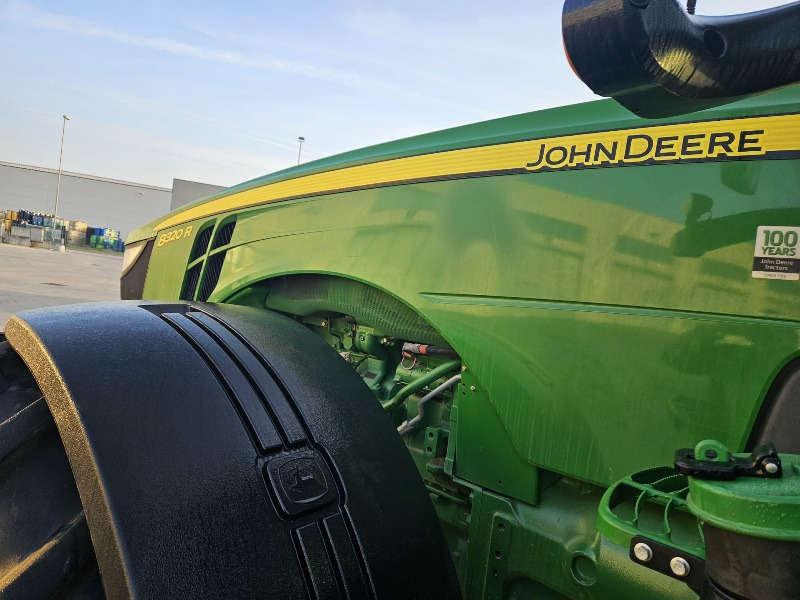 JOHN DEERE 8320R - Traktor: pilt 2 JOHN DEERE 8320R - Traktor: pilt 2