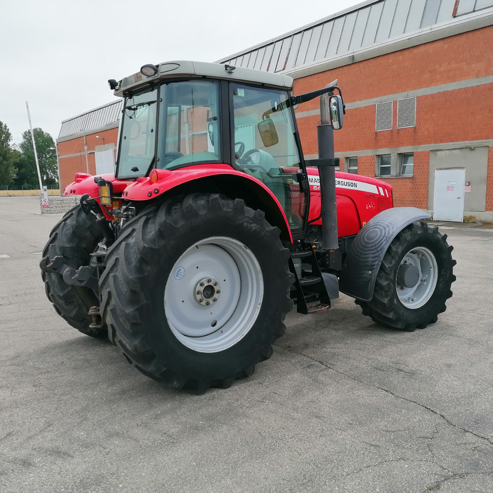 MASSEY FERGUSON - Traktor: pilt 2 MASSEY FERGUSON - Traktor: pilt 2
