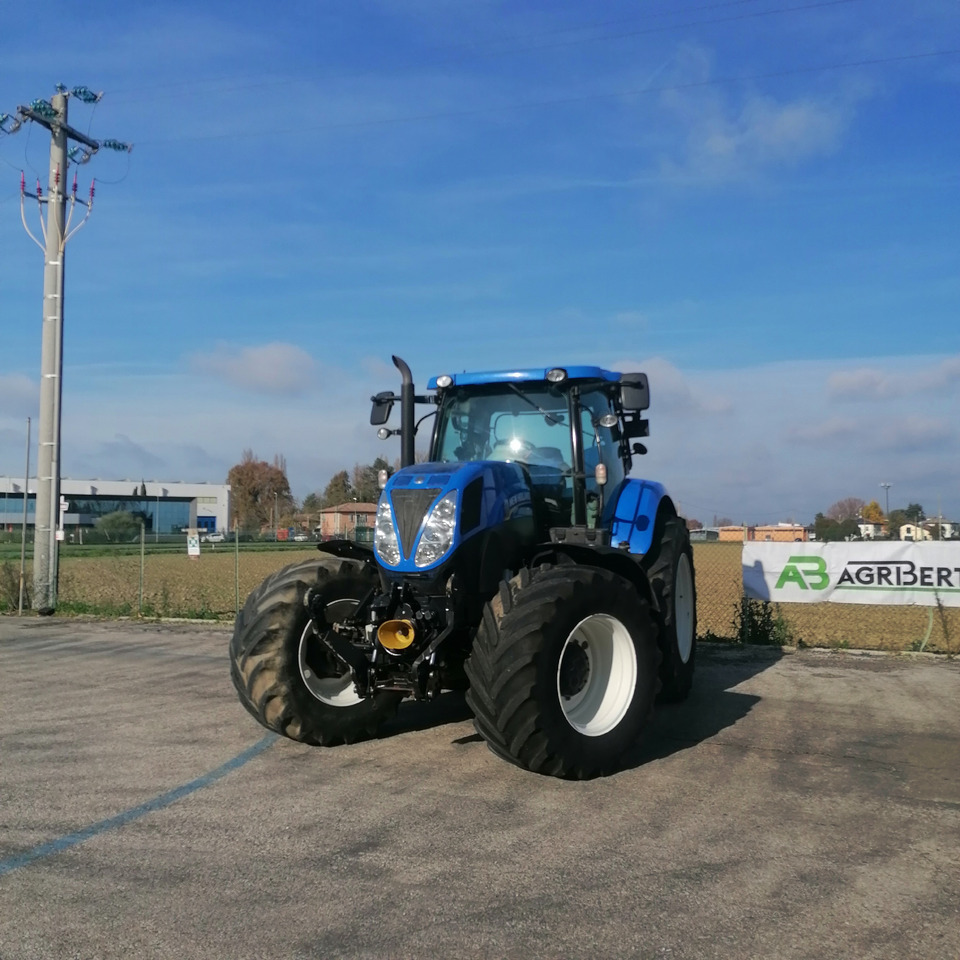 NEW HOLLAND T7 210 - Traktor: pilt 3 NEW HOLLAND T7 210 - Traktor: pilt 3