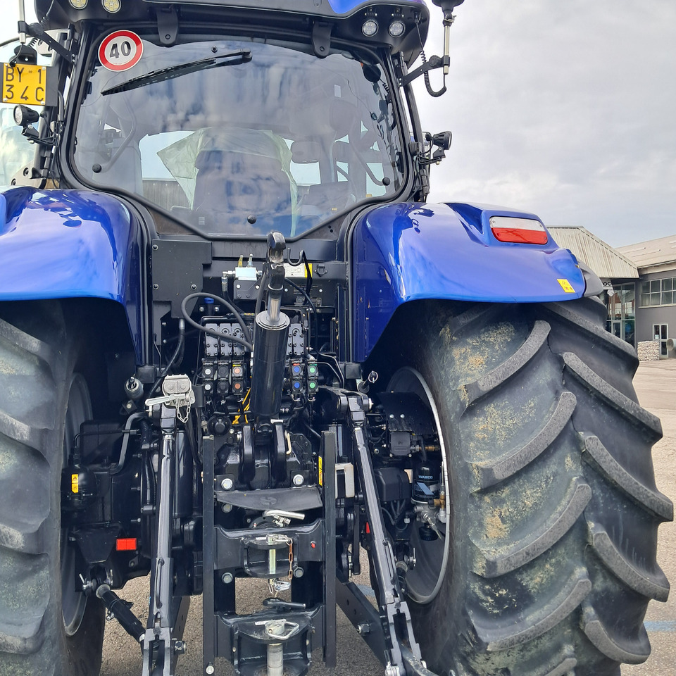 NEW HOLLAND T7 270 - Traktor: pilt 4 NEW HOLLAND T7 270 - Traktor: pilt 4