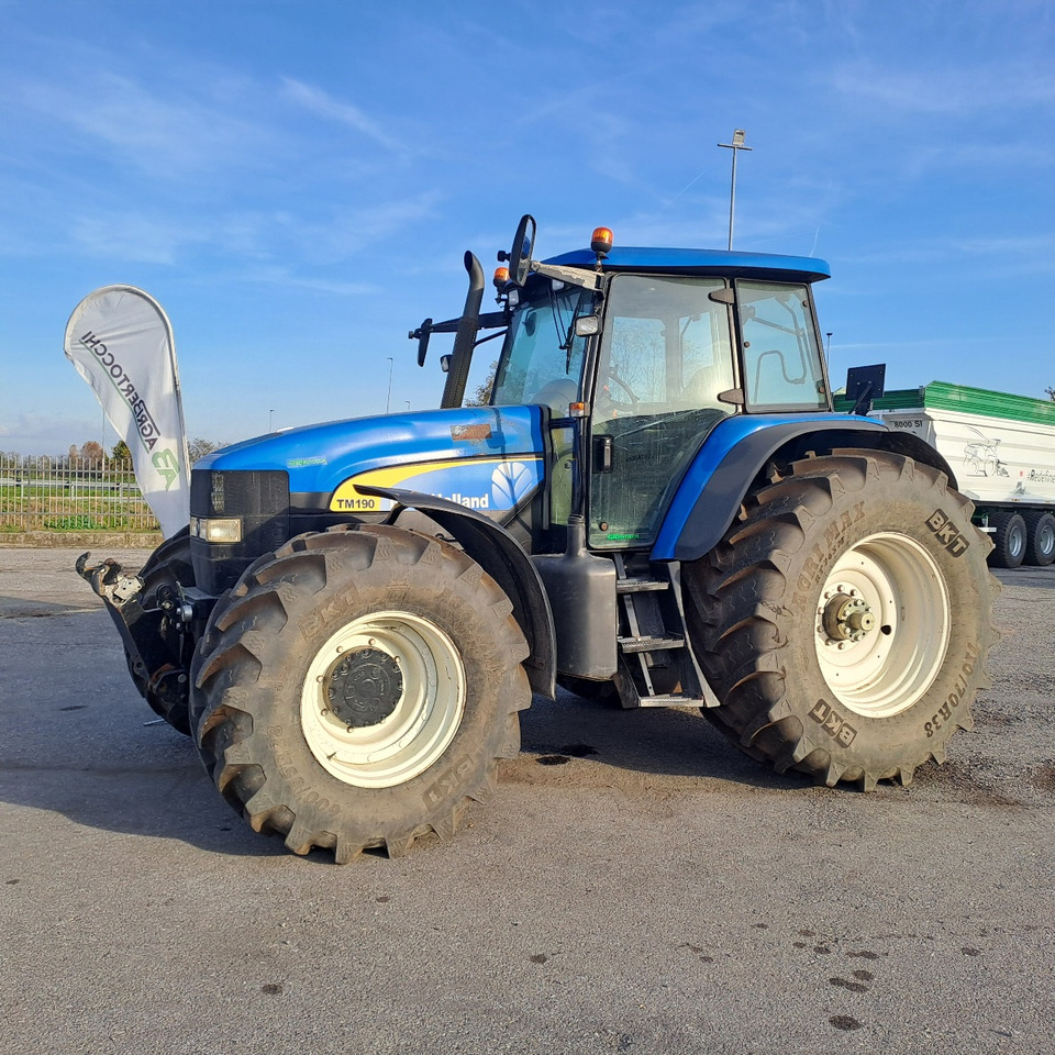 NEW HOLLAND TM 190 - Traktor: pilt 3 NEW HOLLAND TM 190 - Traktor: pilt 3
