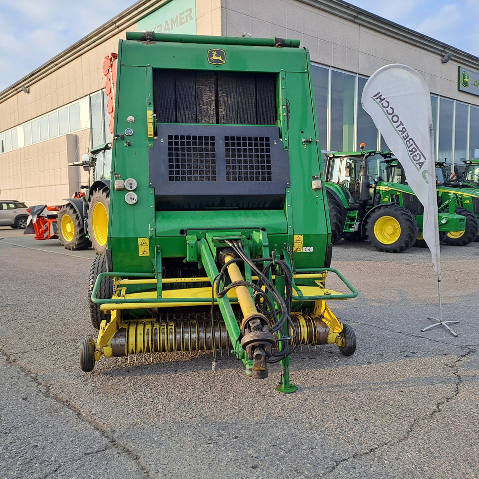 ROTOPRESSA JOHN DEERE 592 - Heinapress, ümmargune: pilt 3 ROTOPRESSA JOHN DEERE 592 - Heinapress, ümmargune: pilt 3