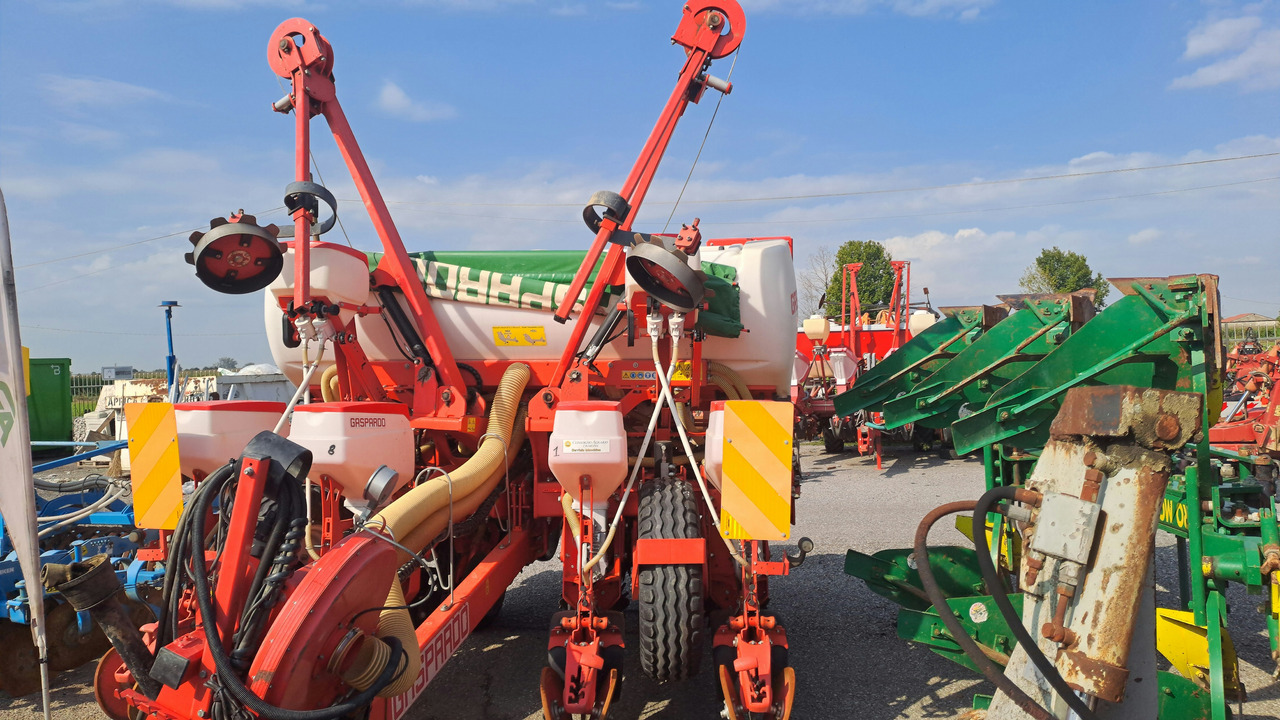SEMINATRICE DI PRECISIONE GASPARDO RENATA 8 ROWS - Täppiskülvimasin: pilt 2 SEMINATRICE DI PRECISIONE GASPARDO RENATA 8 ROWS - Täppiskülvimasin: pilt 2