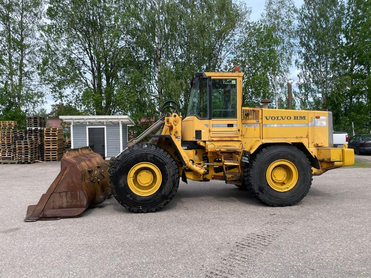 Volvo L120B - Rataslaadur: pilt 1 Volvo L120B - Rataslaadur: pilt 1