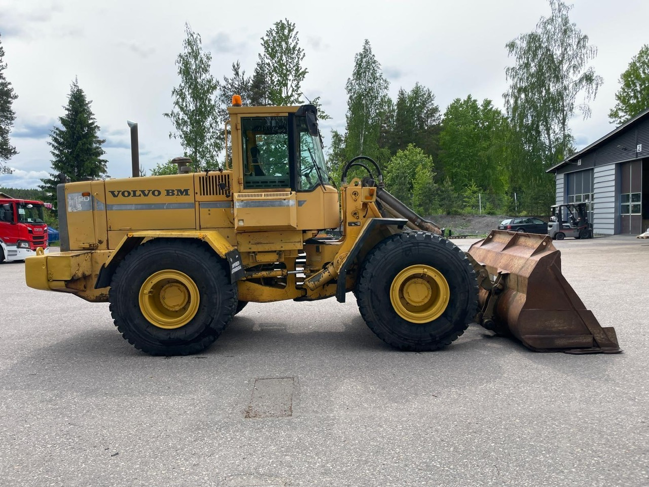 Volvo L120B - Rataslaadur: pilt 4 Volvo L120B - Rataslaadur: pilt 4