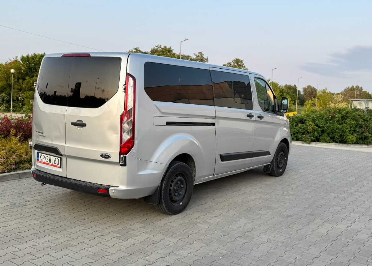 Ford Transit Custom 2.0 170 KM L2 LONG 2021 LED 8 osobowy NAWIEWY miejsc Salon PL - Väikebuss, Mikrobuss: pilt 2 Ford Transit Custom 2.0 170 KM L2 LONG 2021 LED 8 osobowy NAWIEWY miejsc Salon PL - Väikebuss, Mikrobuss: pilt 2