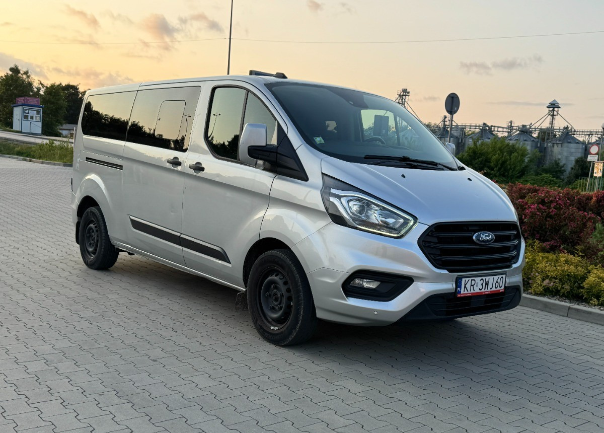 Ford Transit Custom 2.0 170 KM L2 LONG 2021 LED 8 osobowy NAWIEWY miejsc Salon PL - Väikebuss, Mikrobuss: pilt 1 Ford Transit Custom 2.0 170 KM L2 LONG 2021 LED 8 osobowy NAWIEWY miejsc Salon PL - Väikebuss, Mikrobuss: pilt 1