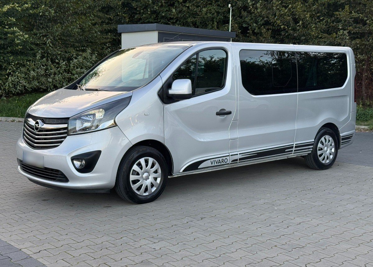 Opel Vivaro 1.6 DCI 145KM 9 osobowy Nawiewy góra dół DOINWESTOWANY Super stan - Universaal: pilt 1 Opel Vivaro 1.6 DCI 145KM 9 osobowy Nawiewy góra dół DOINWESTOWANY Super stan - Universaal: pilt 1