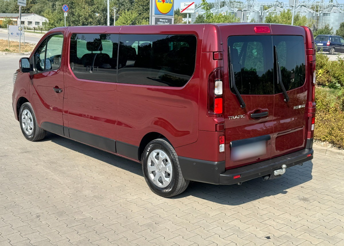 Renault Trafic Long 9 osobowy 2.0 DCI 170KM AUTOMAT NAWIEWY Salon PL FV23 NOWY - Väikebuss, Mikrobuss: pilt 4 Renault Trafic Long 9 osobowy 2.0 DCI 170KM AUTOMAT NAWIEWY Salon PL FV23 NOWY - Väikebuss, Mikrobuss: pilt 4