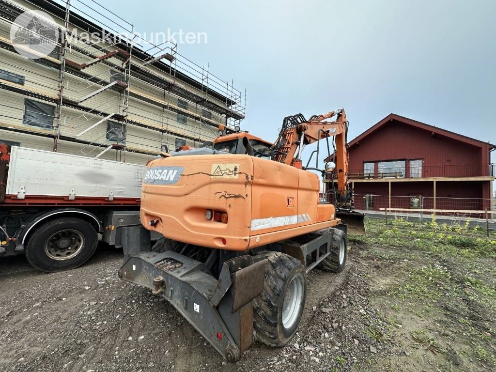 Doosan DX 140 W med vagn och redskap - Ratastel ekskavaator: pilt 4 Doosan DX 140 W med vagn och redskap - Ratastel ekskavaator: pilt 4