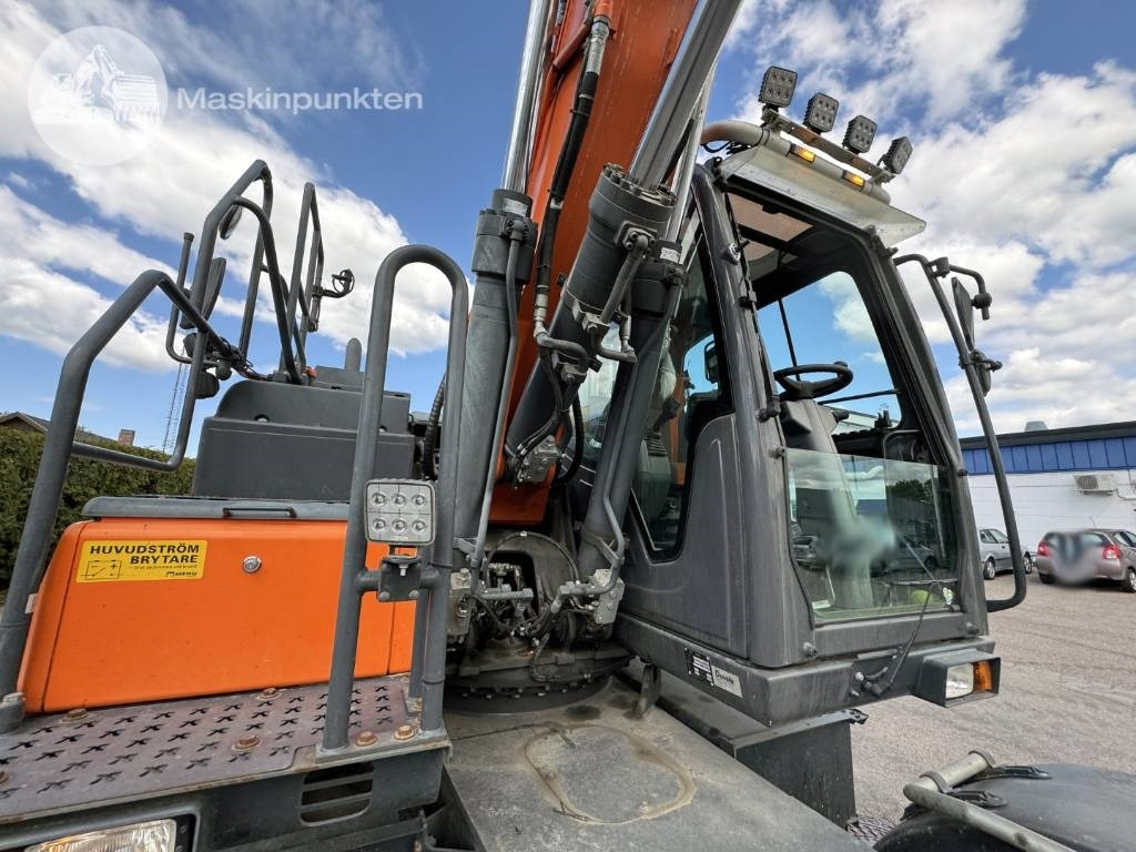 Ratastel ekskavaator Doosan DX 160 W: pilt 36