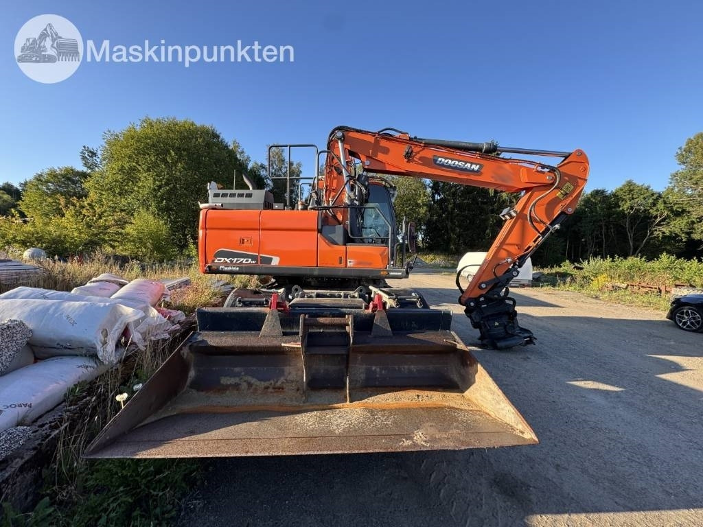 Doosan DX 170 W-5 + Tippvagn + Redskap - Ratastel ekskavaator: pilt 4 Doosan DX 170 W-5 + Tippvagn + Redskap - Ratastel ekskavaator: pilt 4