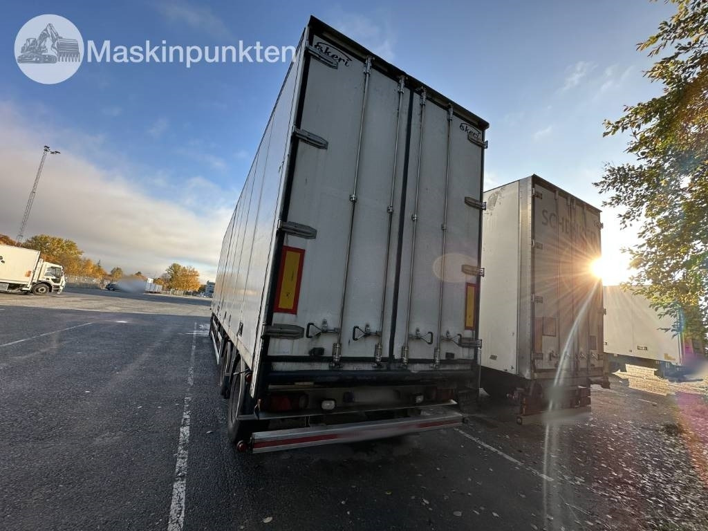 Ekeri L/L-4 Skåpsläp med öppningsbar sida - Furgoonjärelhaagis: pilt 5 Ekeri L/L-4 Skåpsläp med öppningsbar sida - Furgoonjärelhaagis: pilt 5
