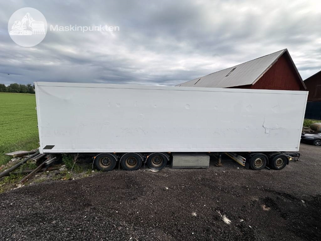 Ekeri T 3 + Krone Dolly - Furgoonpoolhaagis: pilt 3 Ekeri T 3 + Krone Dolly - Furgoonpoolhaagis: pilt 3