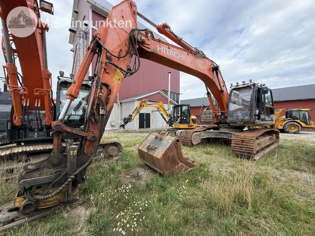 Hitachi ZX 300 LC-6 - Lintekskavaator: pilt 3 Hitachi ZX 300 LC-6 - Lintekskavaator: pilt 3