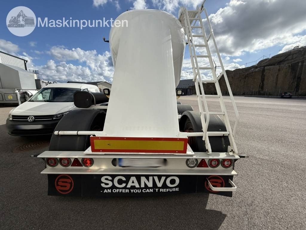 Interconsult Tanktrailer - Tsistern poolhaagis: pilt 3 Interconsult Tanktrailer - Tsistern poolhaagis: pilt 3