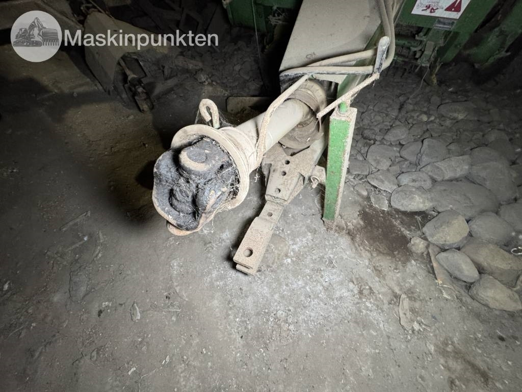 John Deere 545 - Heinapress, ümmargune: pilt 4 John Deere 545 - Heinapress, ümmargune: pilt 4