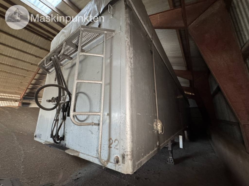 Knapen KOWF 390 - Kõndimisalaga poolhaagised: pilt 1 Knapen KOWF 390 - Kõndimisalaga poolhaagised: pilt 1