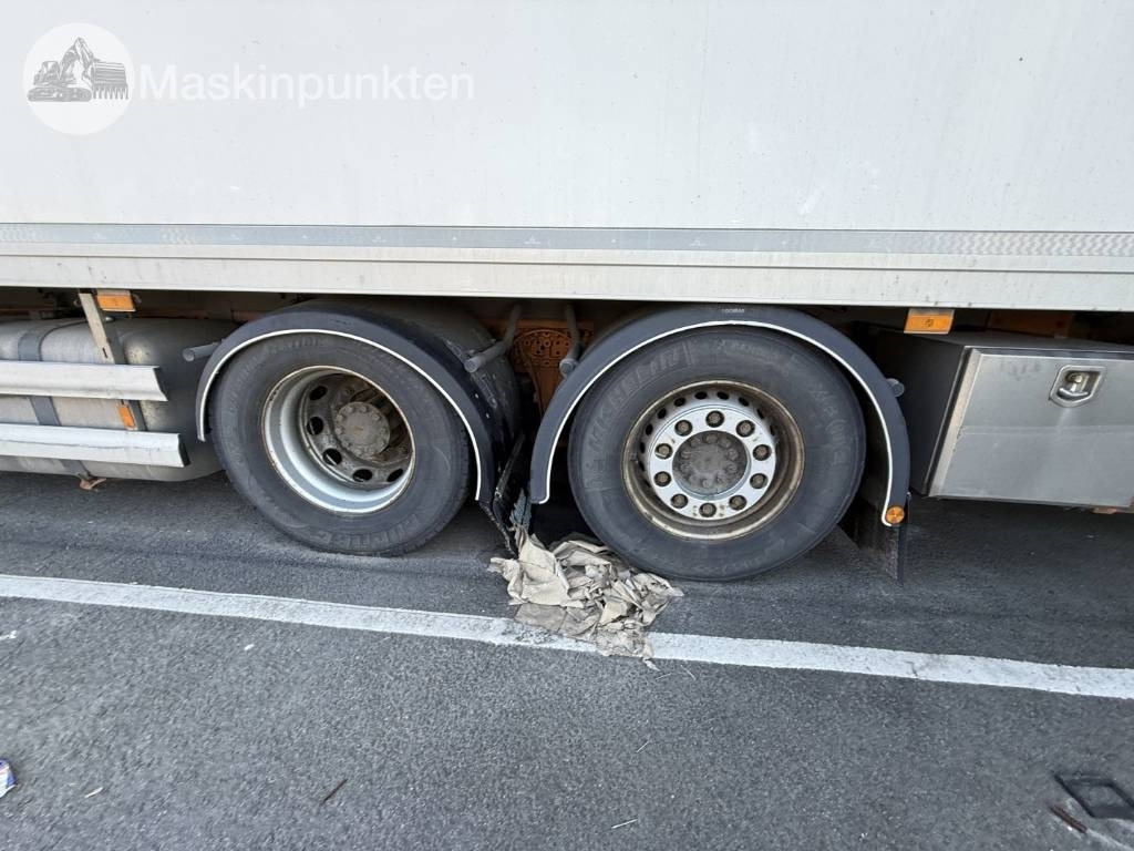 Külmutiga veoauto Mercedes-Benz Actros 2551: pilt 12 Külmutiga veoauto Mercedes-Benz Actros 2551: pilt 12