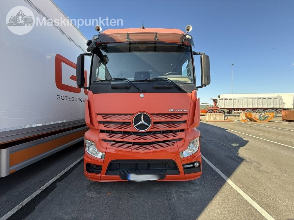 Mercedes-Benz Actros 2551 - Külmutiga veoauto: pilt 2 Mercedes-Benz Actros 2551 - Külmutiga veoauto: pilt 2