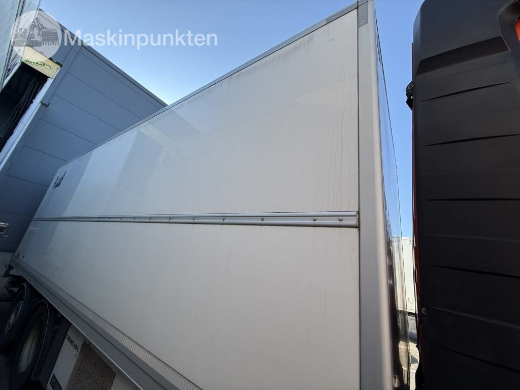 Külmutiga veoauto Mercedes-Benz Actros 2551: pilt 26 Külmutiga veoauto Mercedes-Benz Actros 2551: pilt 26