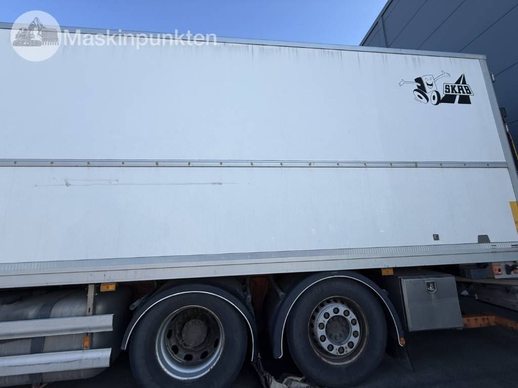 Külmutiga veoauto Mercedes-Benz Actros 2551: pilt 13 Külmutiga veoauto Mercedes-Benz Actros 2551: pilt 13