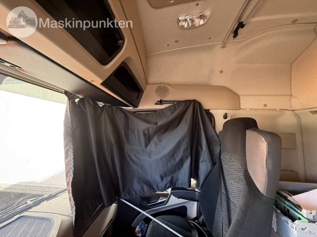 Külmutiga veoauto Mercedes-Benz Actros 2551: pilt 46 Külmutiga veoauto Mercedes-Benz Actros 2551: pilt 46