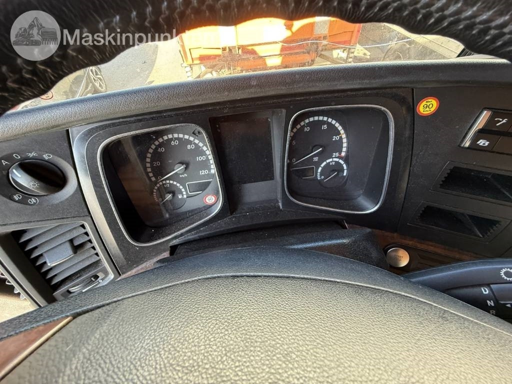 Külmutiga veoauto Mercedes-Benz Actros 2551: pilt 43 Külmutiga veoauto Mercedes-Benz Actros 2551: pilt 43