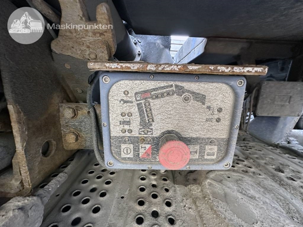 Kraanaga veoauto Mercedes-Benz Arocs 3242: pilt 34