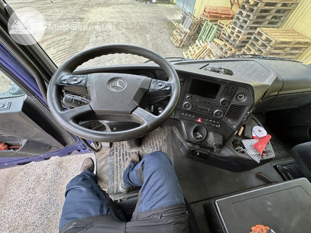 Kraanaga veoauto Mercedes-Benz Arocs 3242: pilt 14