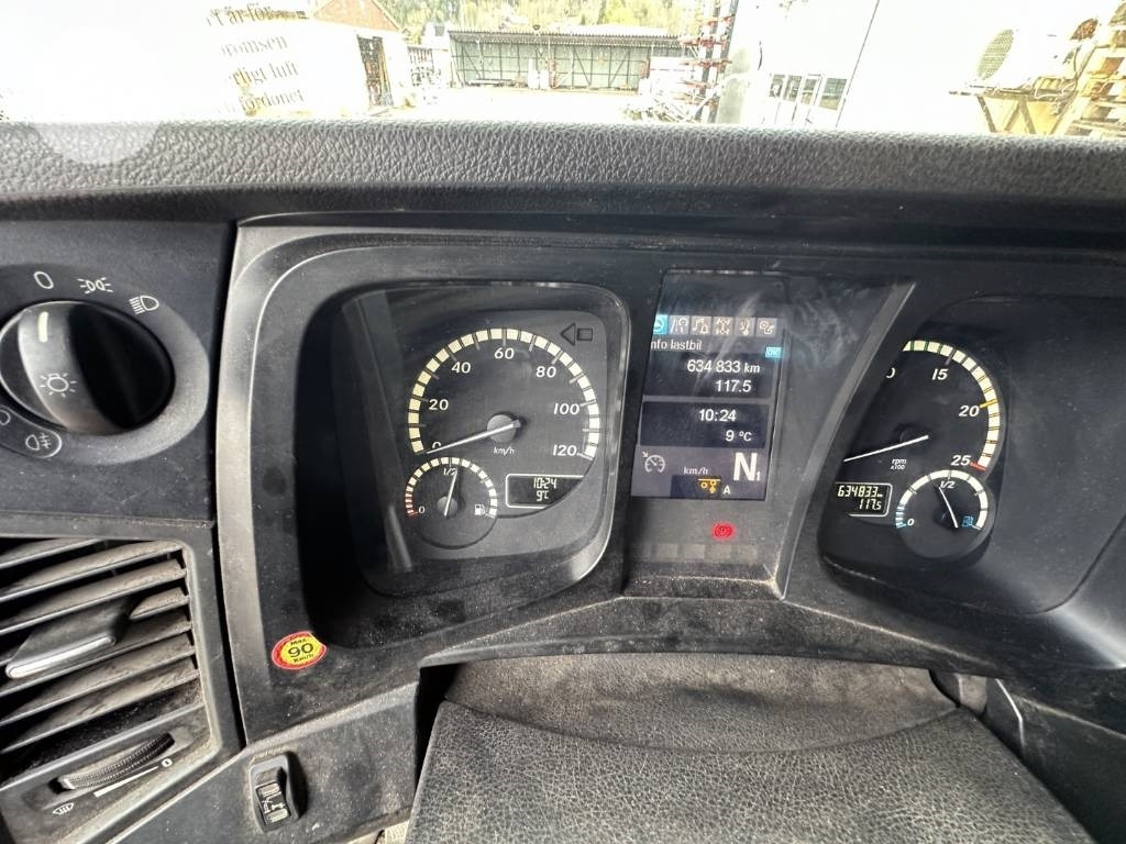 Kraanaga veoauto Mercedes-Benz Arocs 3242: pilt 18