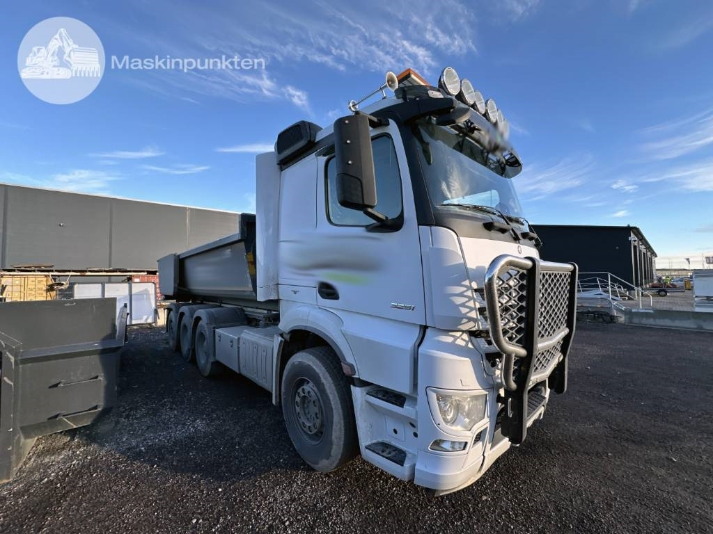 Mercedes-Benz Arocs 3251 - Konkstõstukiga veoauto: pilt 3 Mercedes-Benz Arocs 3251 - Konkstõstukiga veoauto: pilt 3