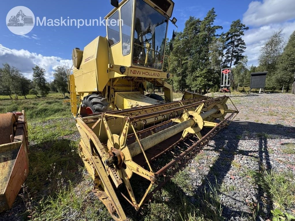 New Holland 1530 - Kombain: pilt 5 New Holland 1530 - Kombain: pilt 5