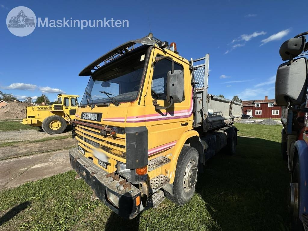 Scania P 93 HL - Kallurauto: pilt 1 Scania P 93 HL - Kallurauto: pilt 1