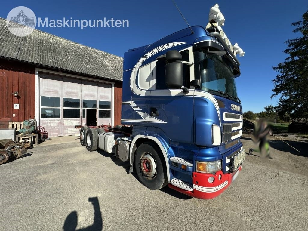 Scania R 560 LB - Kabiinišassiiga veoauto: pilt 3 Scania R 560 LB - Kabiinišassiiga veoauto: pilt 3
