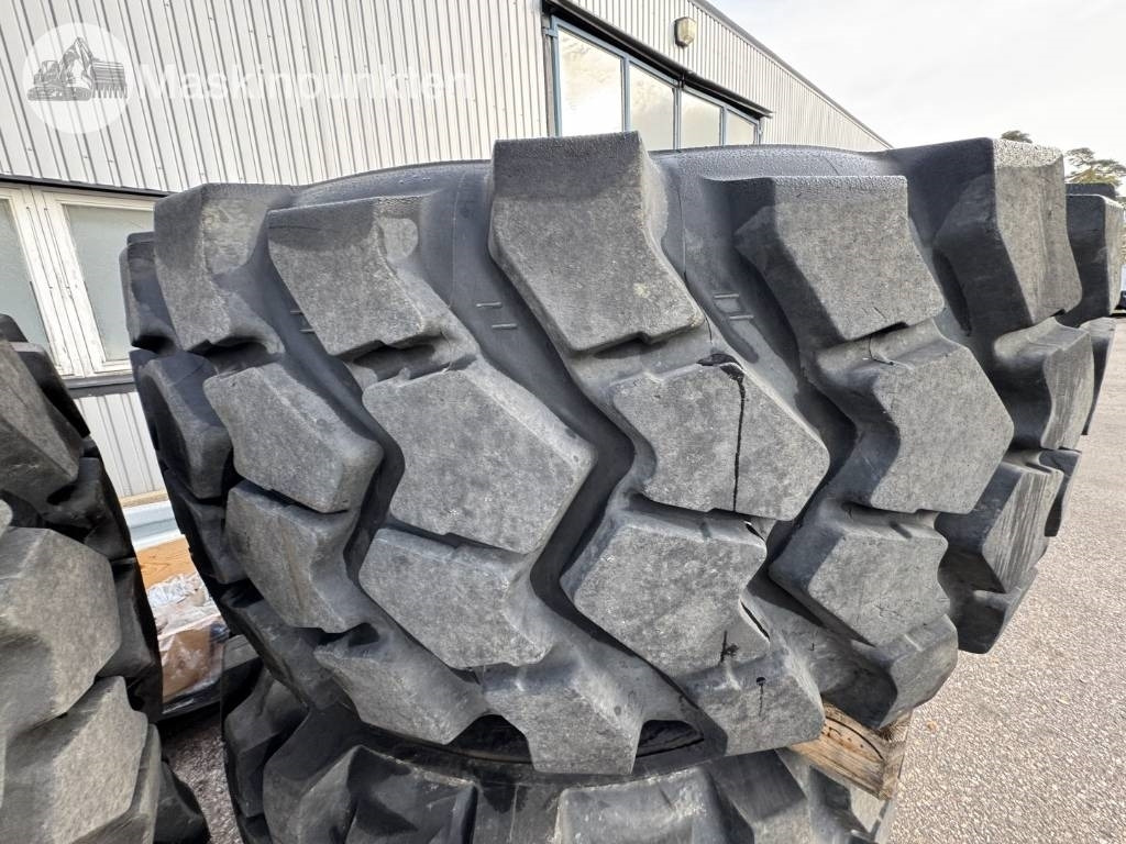 Trelleborg EMR1030 - Rehv - Ehitusmasinad: pilt 3 Trelleborg EMR1030 - Rehv - Ehitusmasinad: pilt 3