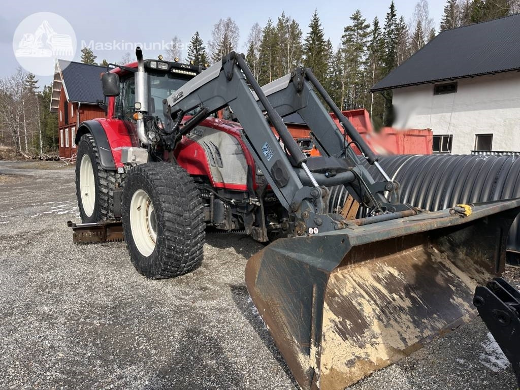 Valtra T 202 - Traktor: pilt 3 Valtra T 202 - Traktor: pilt 3