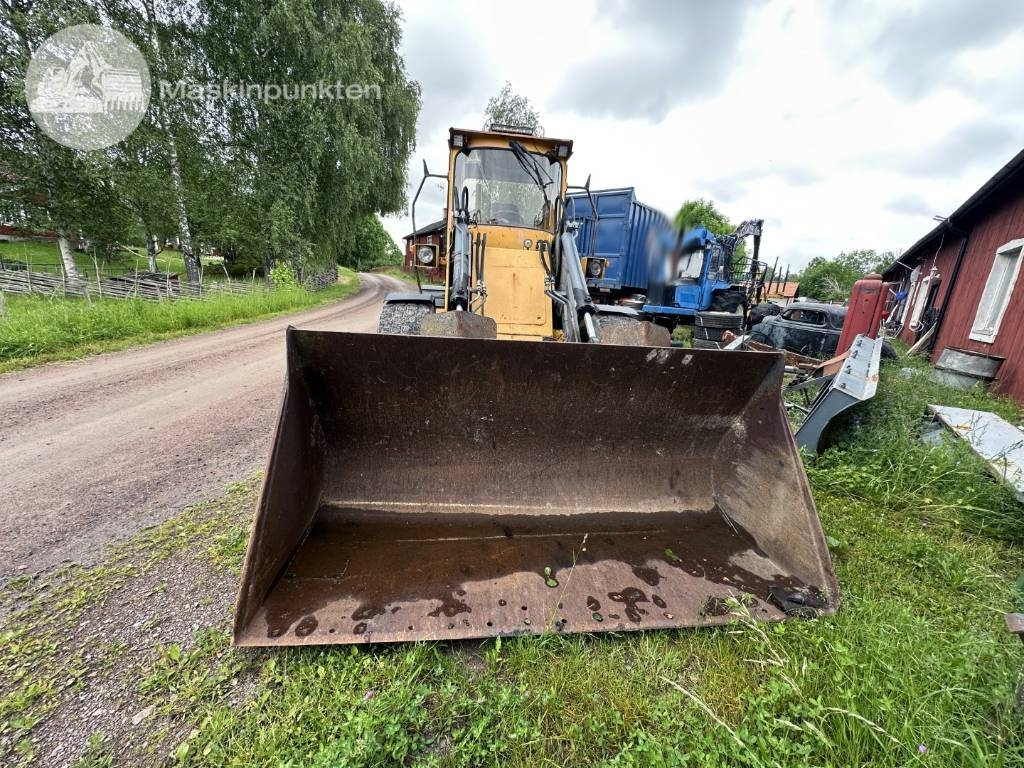Volvo BM 4300 - Rataslaadur: pilt 2 Volvo BM 4300 - Rataslaadur: pilt 2