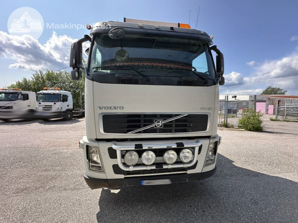 Volvo FH 12 460 CAMELEONT - Konteinerveduk/ Tõstukiga veoauto: pilt 2 Volvo FH 12 460 CAMELEONT - Konteinerveduk/ Tõstukiga veoauto: pilt 2