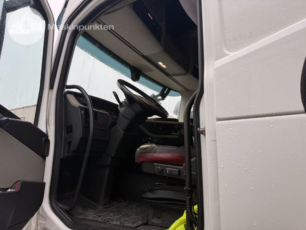 Kasti veoauto Volvo FH 500: pilt 35